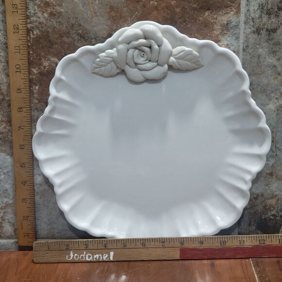 Vintage World Bazaars 3D Rose Decorative Scalloped Serving Dish Bowl - Picture 10 of 11